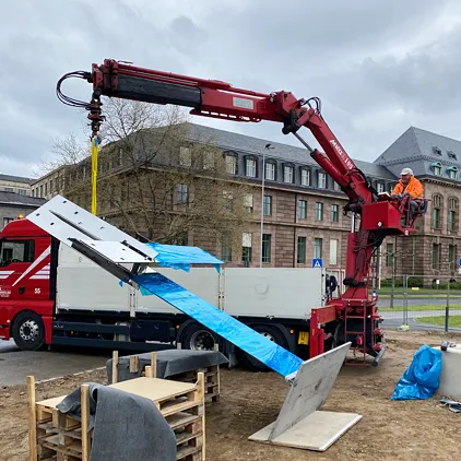 Lieferung und Montage vor Ort